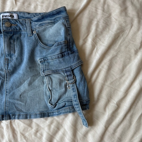 Grunge Y2K Mid-Rise Cargo Tab Denim Mini Skirt - Picture 5 of 6